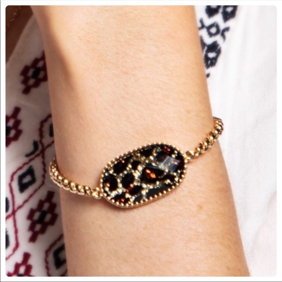 Animal Print adjustable bracelet - Picture 2 of 4